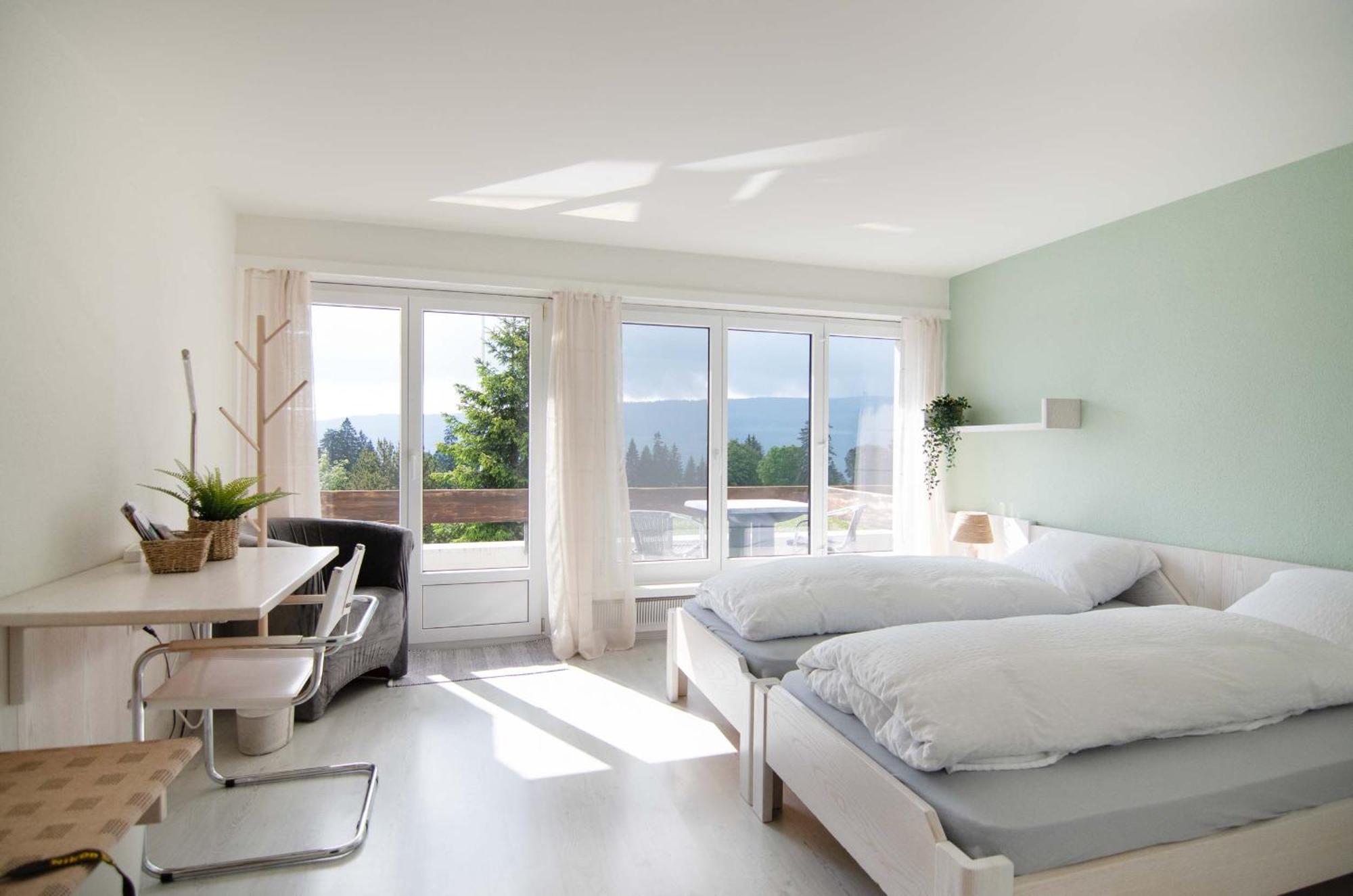 B&B Mont-Crosin Cormoret ภายนอก รูปภาพ